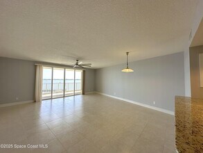 102 Riverside Dr in Cocoa, FL - Building Photo - Building Photo