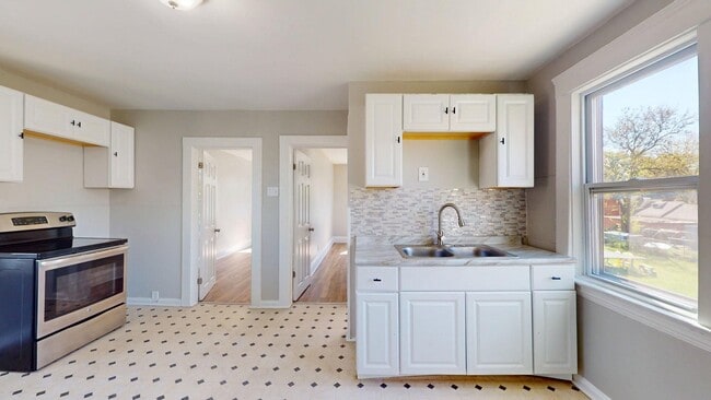 property at 3149 W 32nd St