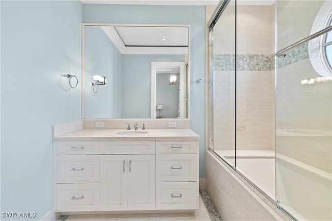 property at 1270 Gulf Shore Blvd S