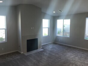 39656 Strada Gabrille in Lake Elsinore, CA - Building Photo - Building Photo