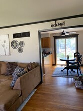 6017 N Howard Ave in Gladstone, MO - Building Photo - Building Photo