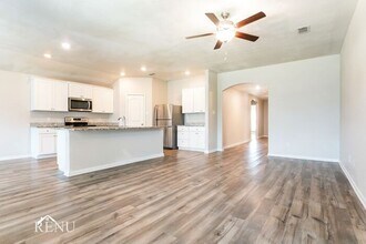 2005 Hialeah Dr in Seagoville, TX - Building Photo - Building Photo