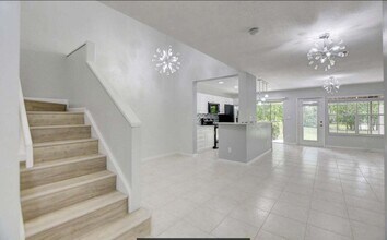 5286 Sapphire Valley in Boca Raton, FL - Building Photo - Building Photo