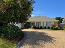 1621 Cornwall Ln in Newport Beach, CA - Building Photo