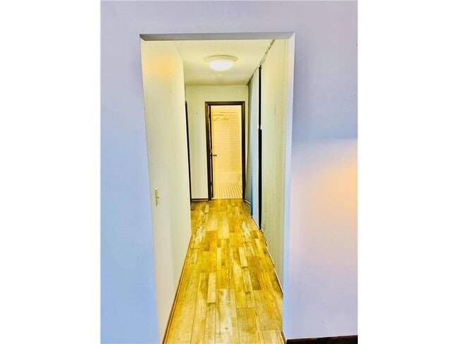 932 Westbrooke Way in Hopkins, MN - Building Photo - Building Photo