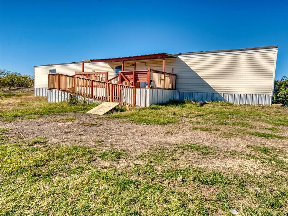 301 Foster Pl in Kyle, TX - Building Photo