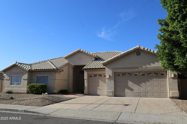 8895 E Wood Dr in Scottsdale, AZ - Building Photo - Building Photo
