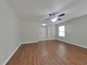 10914 Tipton Oaks Dr in Richmond, TX - Building Photo - Building Photo