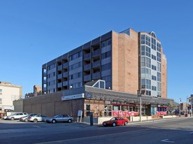 80 Athol St E Apartments