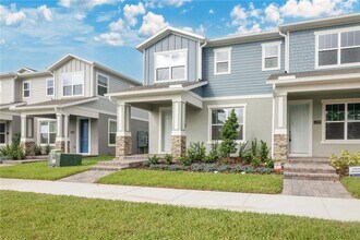 13102 Serene Glade Rd in Winter Garden, FL - Building Photo - Building Photo