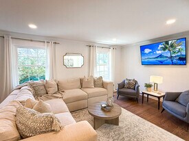 7601 Bedfordshire Dr in Charlotte, NC - Building Photo