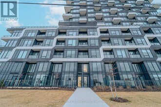 2489 Taunton Rd in Oakville, ON - Building Photo - Building Photo