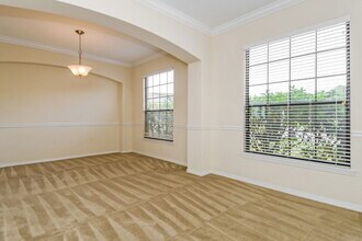 703 Red Cedar Ct in Orange Park, FL - Foto de edificio - Building Photo