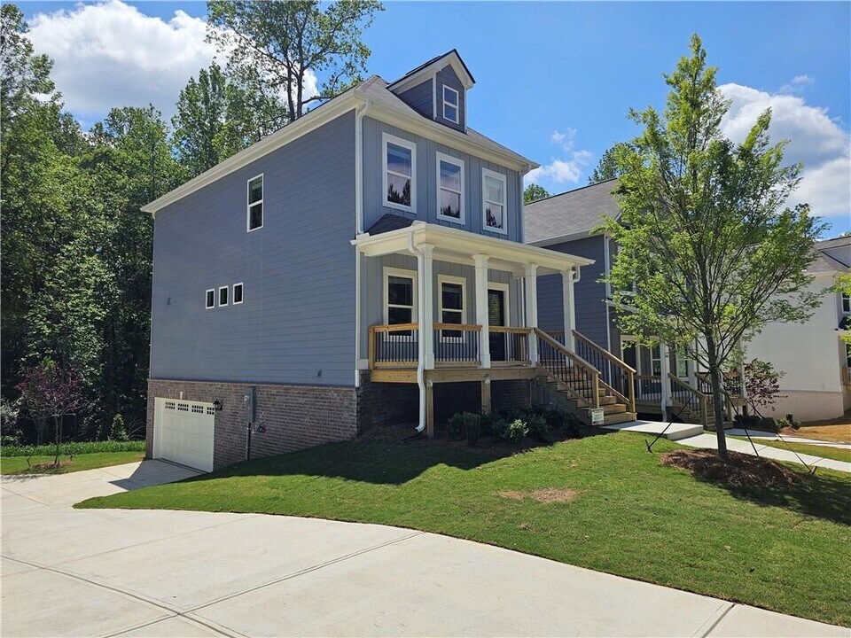 1666 Eagle Dr in Woodstock, GA - Building Photo