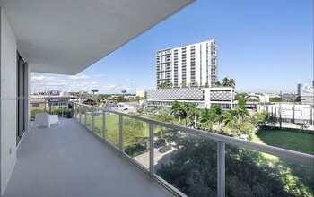 3451 NE 1st Ave, Unit 0504 in Miami, FL - Building Photo - Building Photo