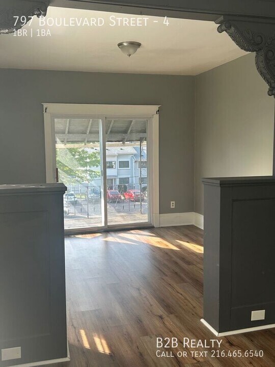 797 Boulevard St in Akron, OH - Building Photo