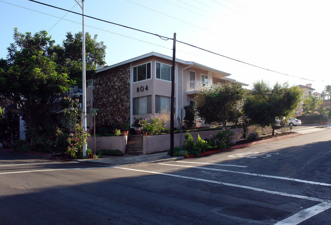 804 Main St in El Segundo, CA - Foto de edificio