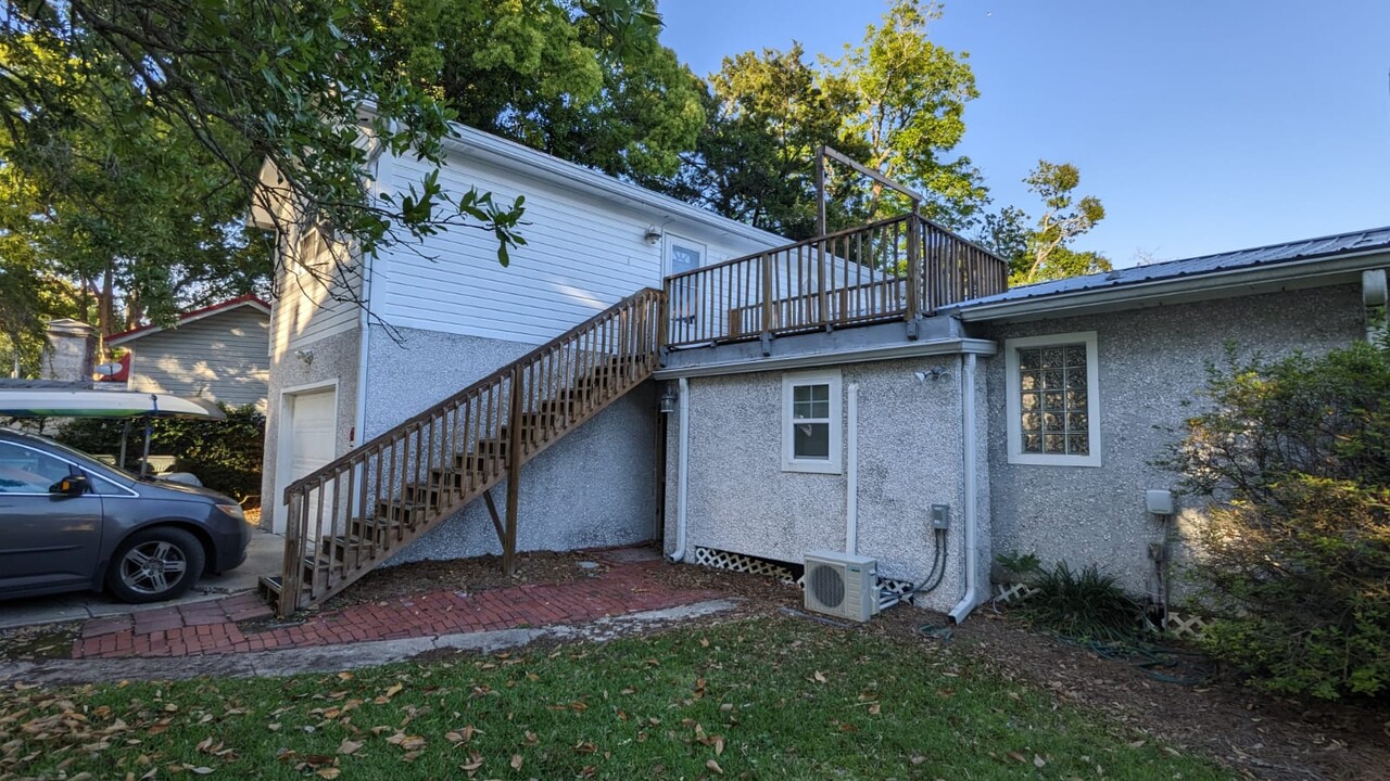 422 Seabreeze Dr, Unit Beach Studio in St. Simons Island, GA - Foto de edificio