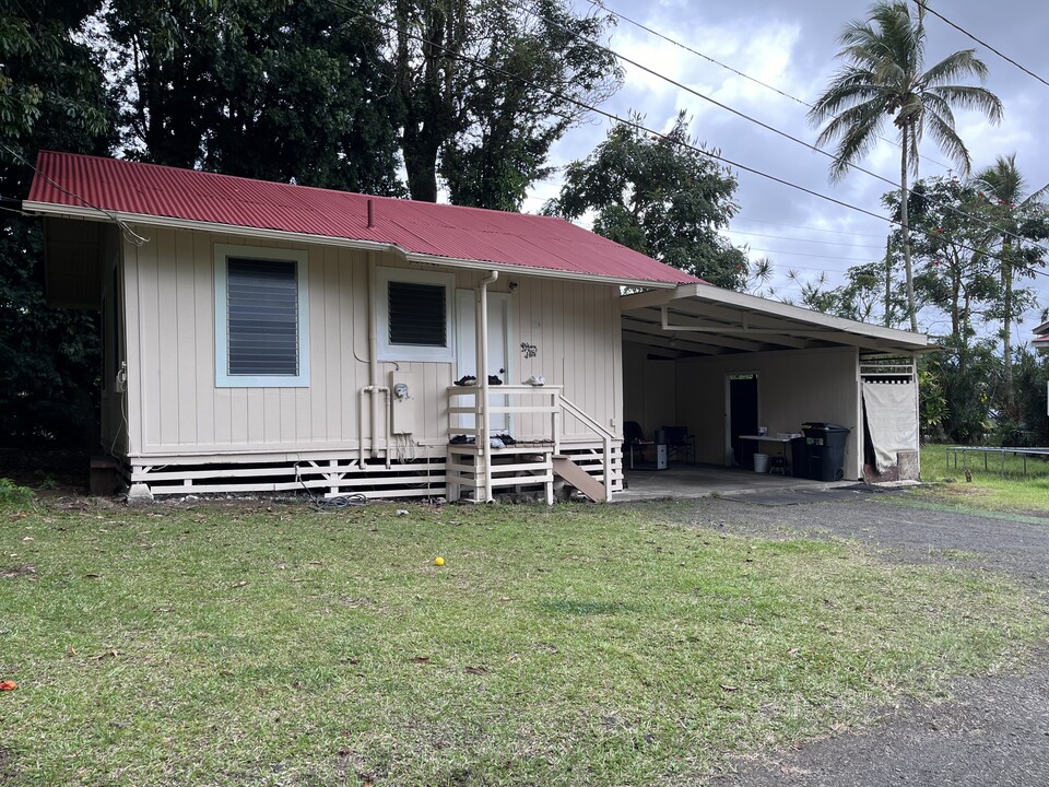 76 E Palai St in Hilo, HI - Building Photo