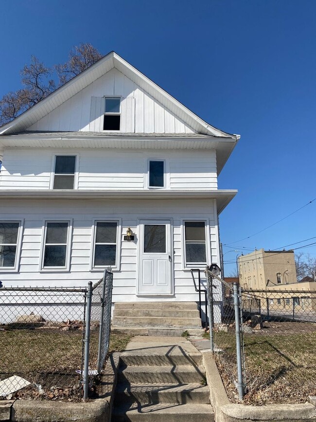 property at 1554 Capitol Ave