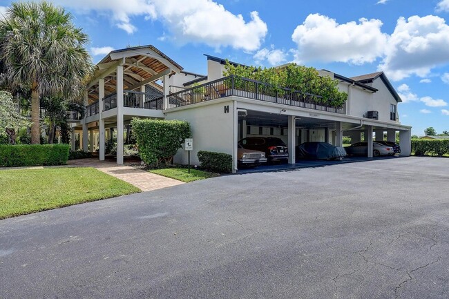 830 Greensward Ct in Delray Beach, FL - Foto de edificio - Building Photo