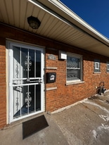 9136 S Anthony Ave in Chicago, IL - Building Photo