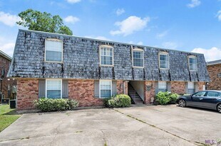 445 W Parker Blvd, Unit 4 in Baton Rouge, LA - Building Photo