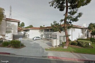 2304 Altisma Way in Carlsbad, CA - Building Photo - Building Photo