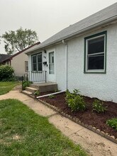 314 12th Ave S in South St. Paul, MN - Foto de edificio - Building Photo