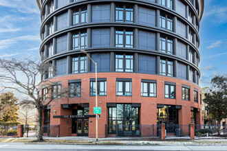 The Rotunda in Norfolk, VA - Foto de edificio - Building Photo