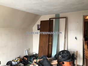 369 Savin Hill Ave-Unit -3 in Boston, MA - Building Photo - Building Photo