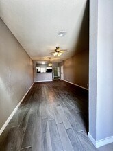 3150 N Yarbrough Dr in El Paso, TX - Building Photo - Building Photo