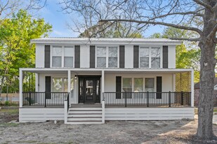 405 Pine Ave in Murrells Inlet, SC - Building Photo