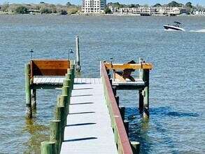 215 West Dr in Kemah, TX - Building Photo - Building Photo