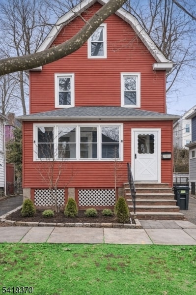 property at 32 Edgewood Rd