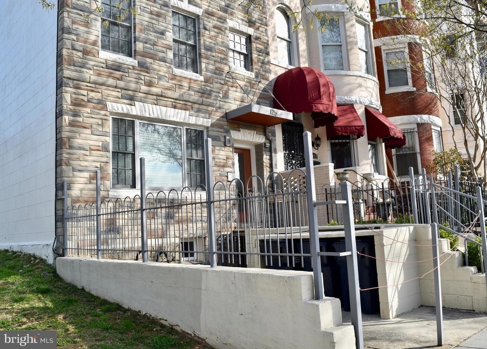 125 New York Ave NW-Unit -B in Washington, DC - Building Photo