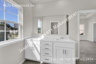 5424 Kinsbridge Dr in Mint Hill, NC - Building Photo - Building Photo