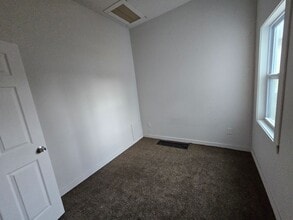 1110 SW Woodward Ave in Topeka, KS - Building Photo - Building Photo