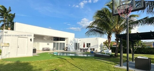 290 NW 125th Ave in Miami, FL - Building Photo - Building Photo