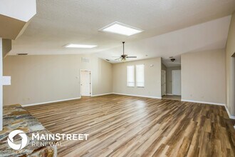 1253 Paradise Way in Venice, FL - Foto de edificio - Building Photo