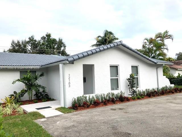 12101 SW 82nd Ave in Miami, FL - Building Photo