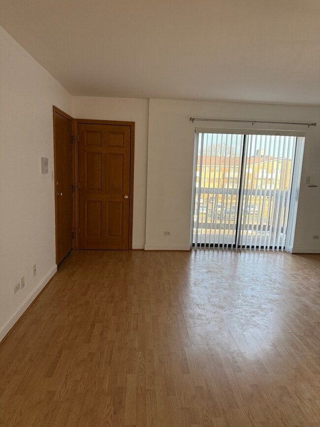 1348 Geneva Dr in Palatine, IL - Building Photo - Building Photo