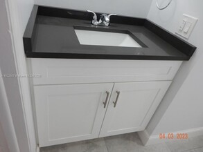400 N Surf Rd, Unit 303 in Hollywood, FL - Building Photo - Building Photo