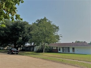 3000 Norman Pl in Bossier City, LA - Building Photo - Building Photo