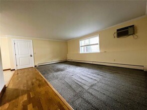 395 Mendon Rd in North Smithfield, RI - Building Photo - Building Photo