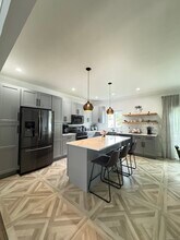 11 Regan Cir in Shelton, CT - Building Photo - Building Photo