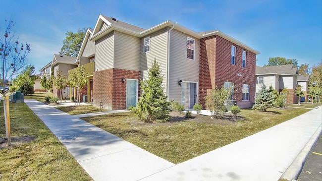 Reserves at 1150 / Parma in Parma, OH - Building Photo - Building Photo