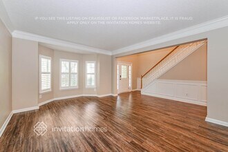 8519 Glenbury Ct N in Jacksonville, FL - Foto de edificio - Building Photo