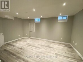 3 Settlers Ridge St in Markham, ON - Building Photo - Building Photo