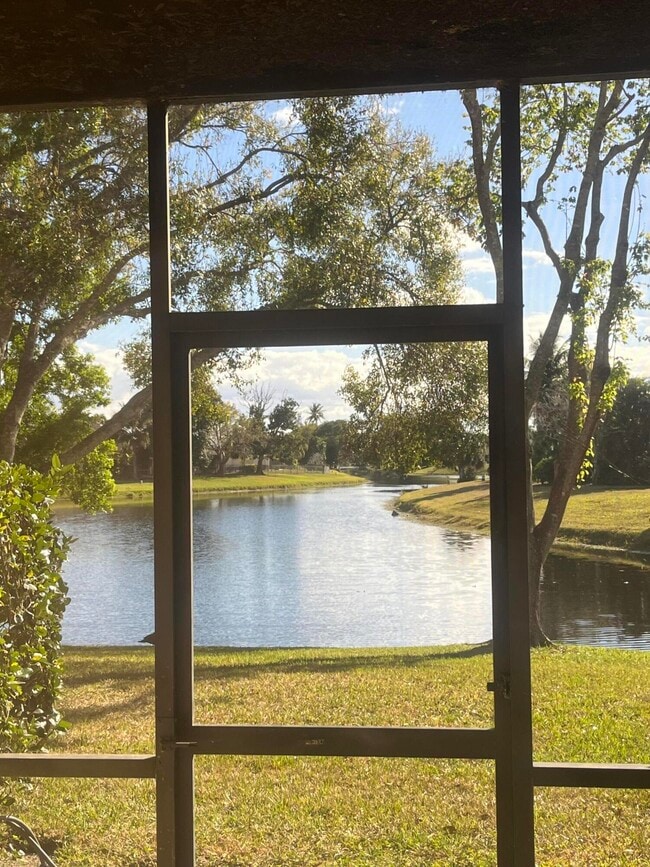 1627 Hawthorne Pl in Wellington, FL - Building Photo - Building Photo